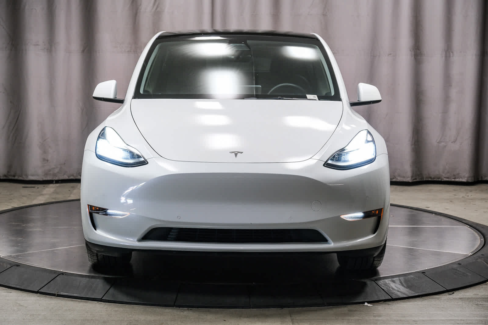 Used 2022 Tesla Model Y Long Range AWD/4WD image 6