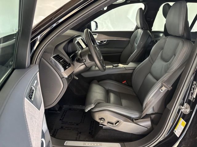 Certified 2023 Volvo XC90 B6 Ultimate w/ Lounge Package image 17