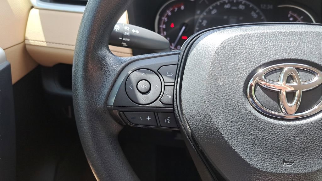 Used 2023 Toyota RAV4 XLE image 25