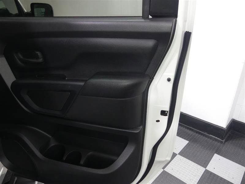 Used 2022 Nissan Titan S w/ S Utility Package image 22