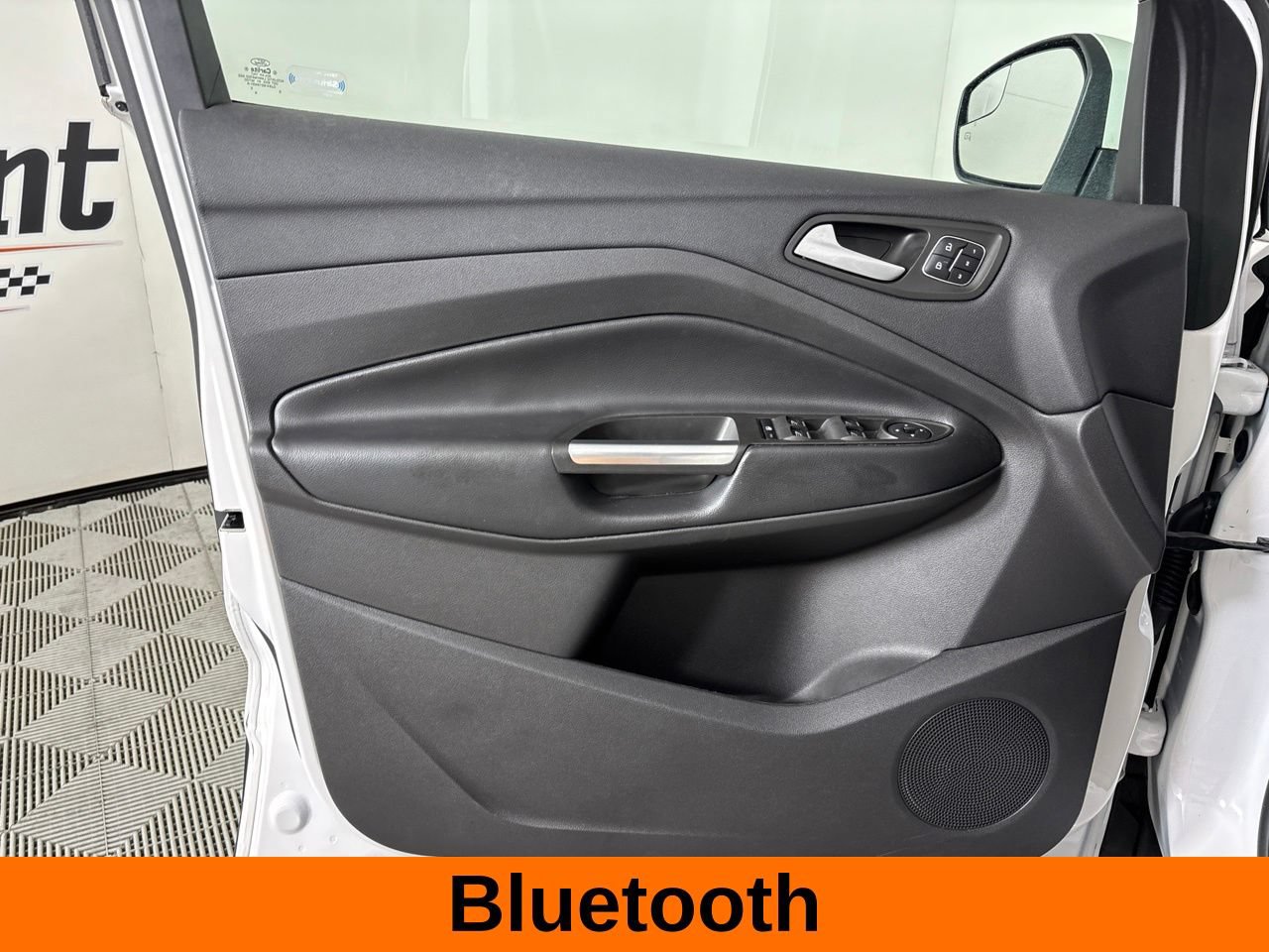 Used 2019 Ford Escape Titanium FWD image 10