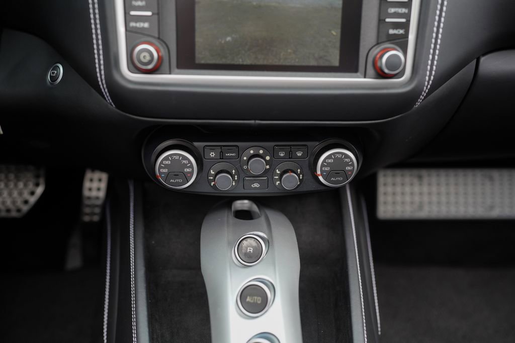 Used 2016 Ferrari California T image 32