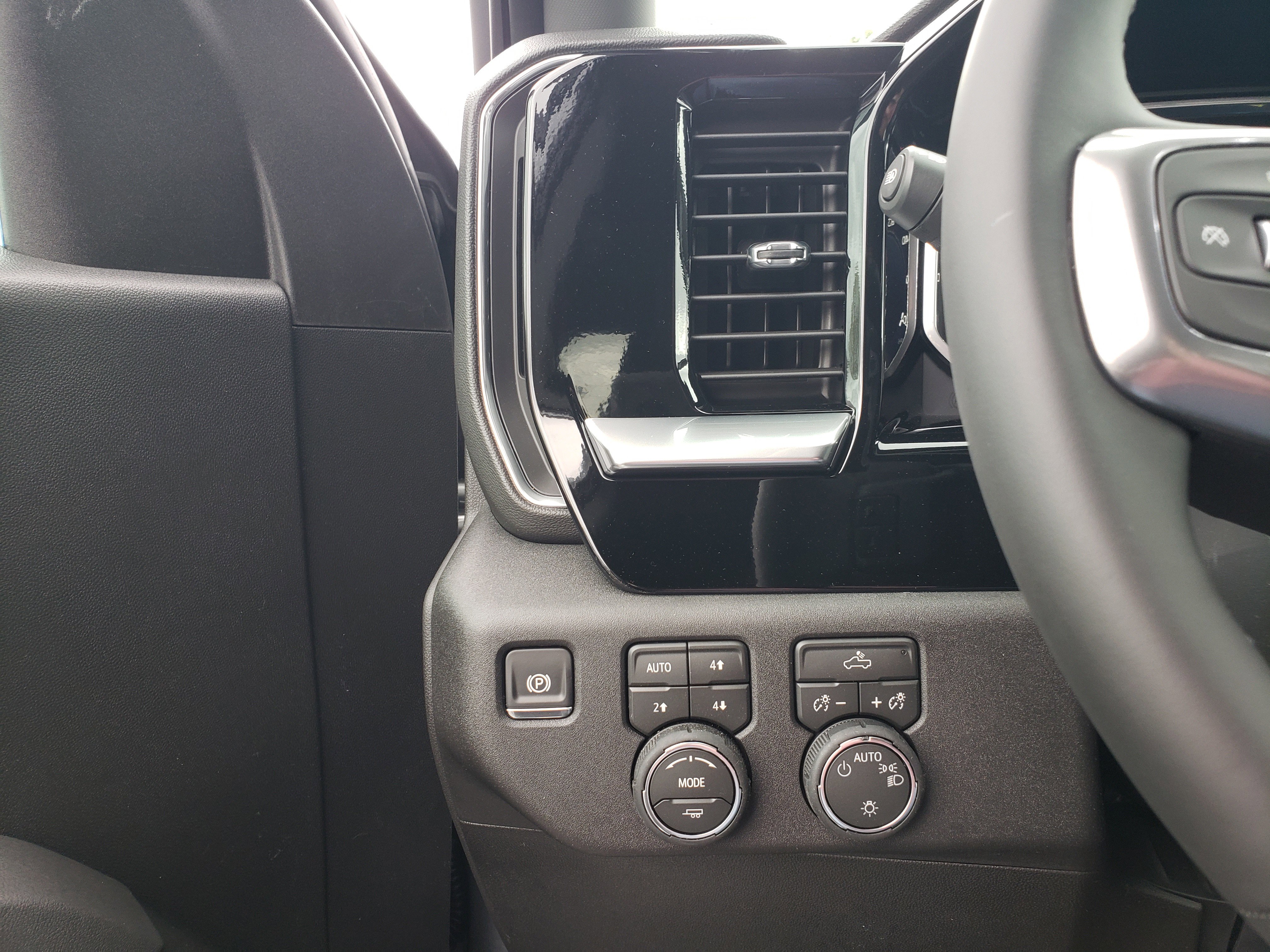 New 2026 Chevrolet Silverado 1500 LT image 12