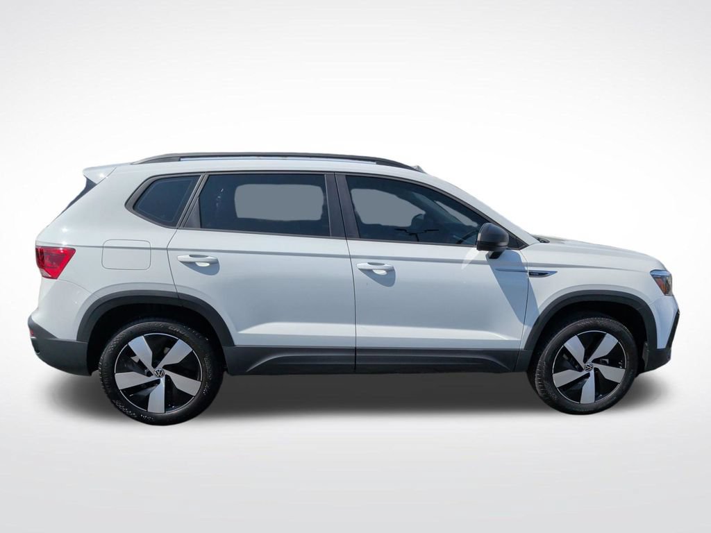 Used 2024 Volkswagen Taos S AWD/4WD image 9
