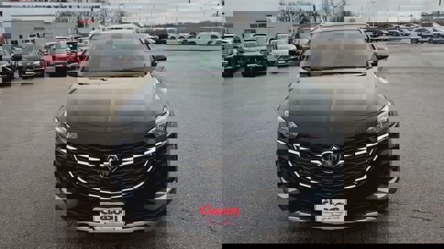 Used 2023 Buick Encore GX Select image 3