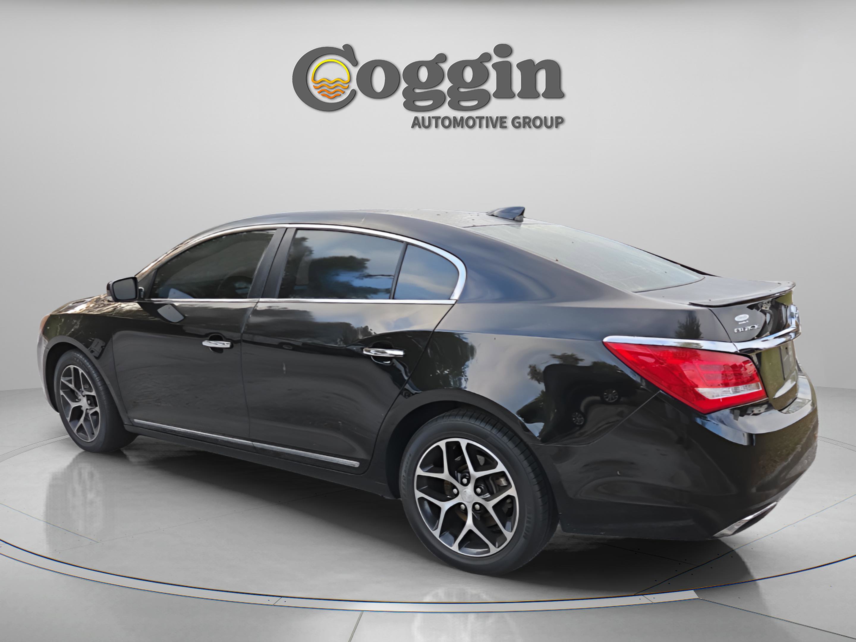 Used 2016 Buick LaCrosse Sport Touring image 3