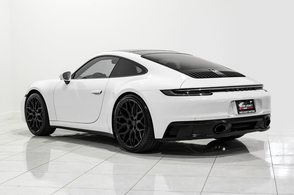 Used 2022 Porsche 911 Carrera 4 GTS AWD/4WD image 9