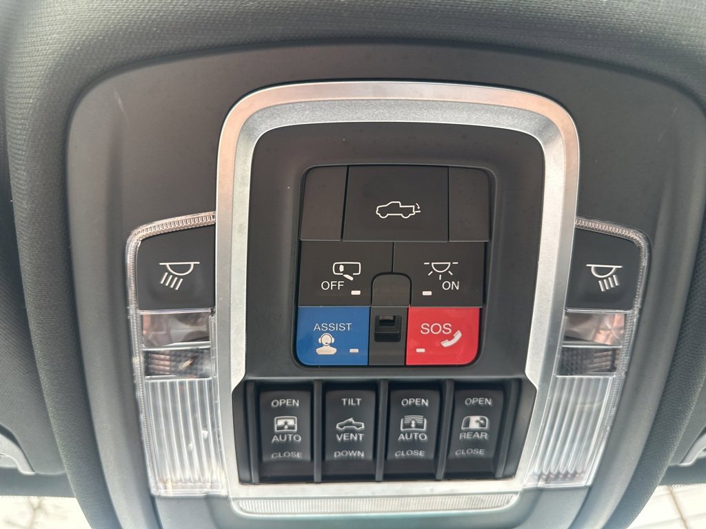 Used 2019 RAM 1500 Limited image 40