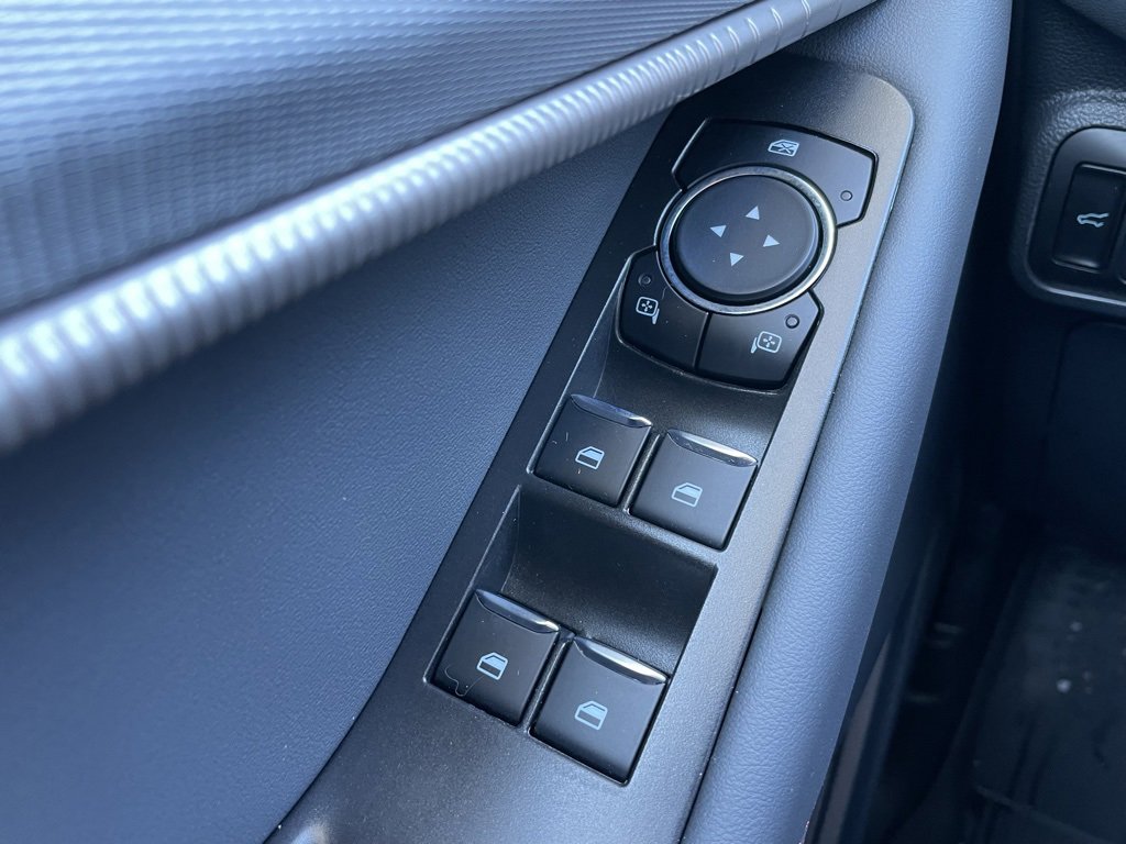 Used 2025 Ford Explorer Active image 25