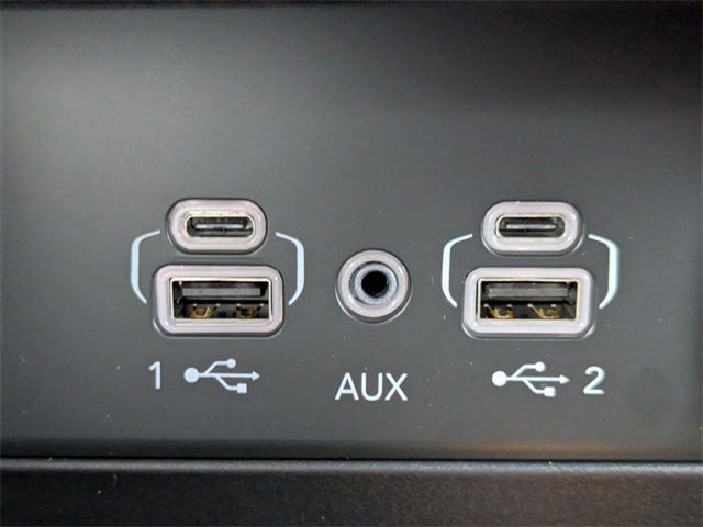 New 2025 Jeep Grand Cherokee Limited w/ Black Appearance Package image 22