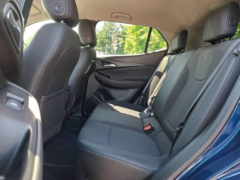 Used 2022 Buick Encore GX Preferred AWD/4WD image 9