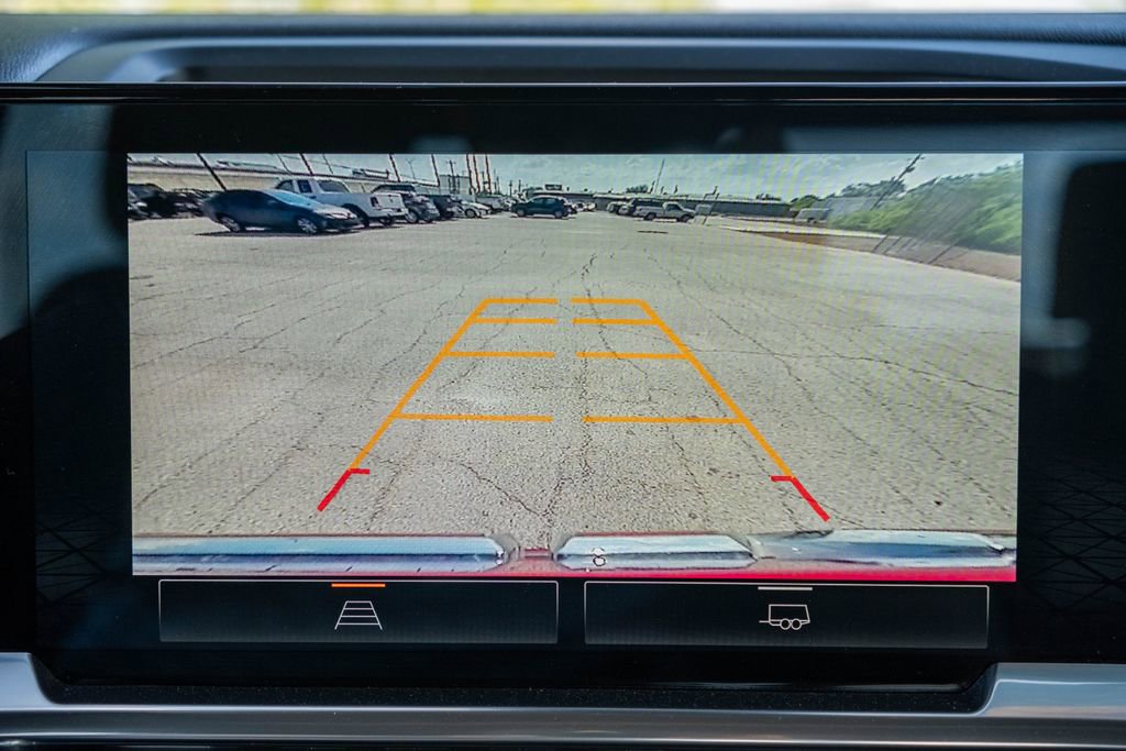 Used 2024 GMC Sierra 1500 Elevation image 21