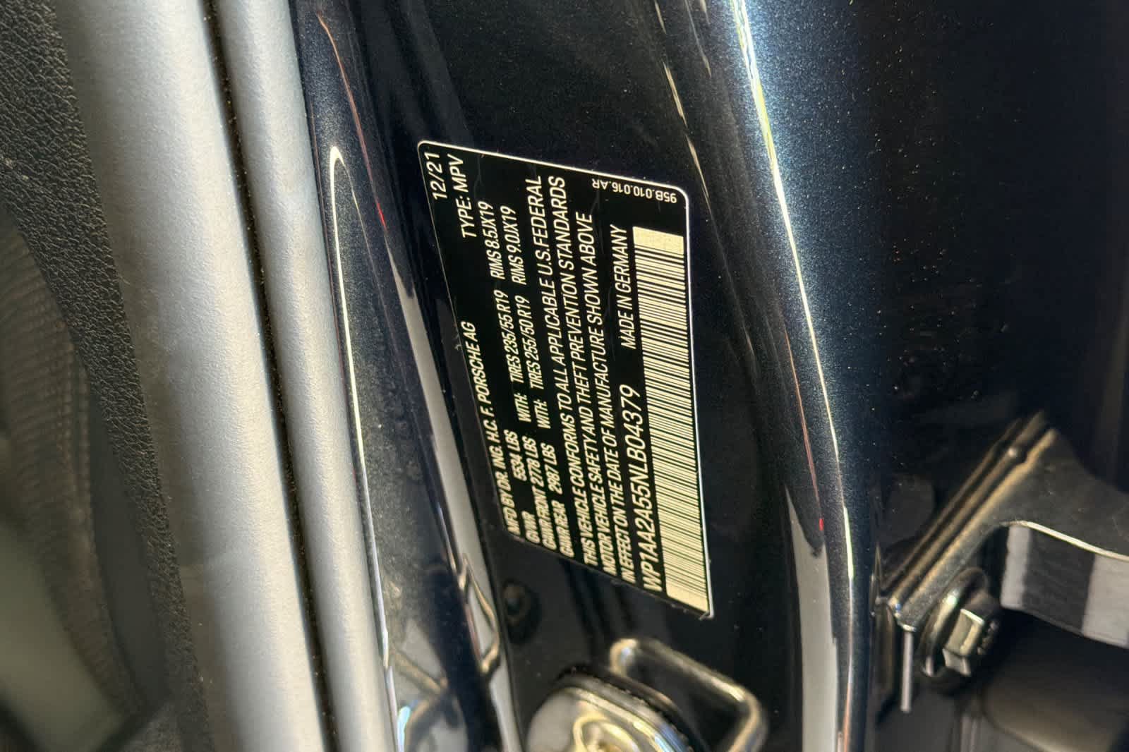 Used 2022 Porsche Macan AWD/4WD image 34