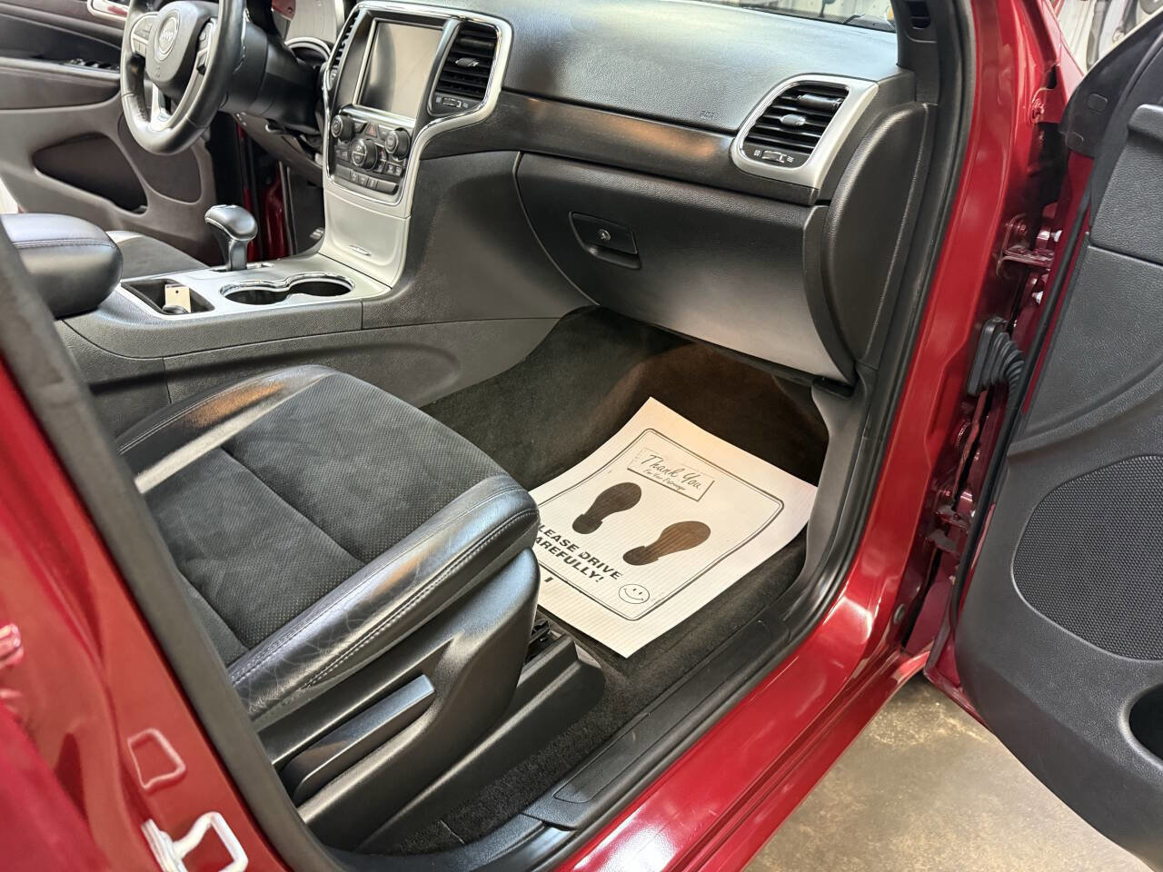 Used 2015 Jeep Grand Cherokee Altitude AWD/4WD image 38