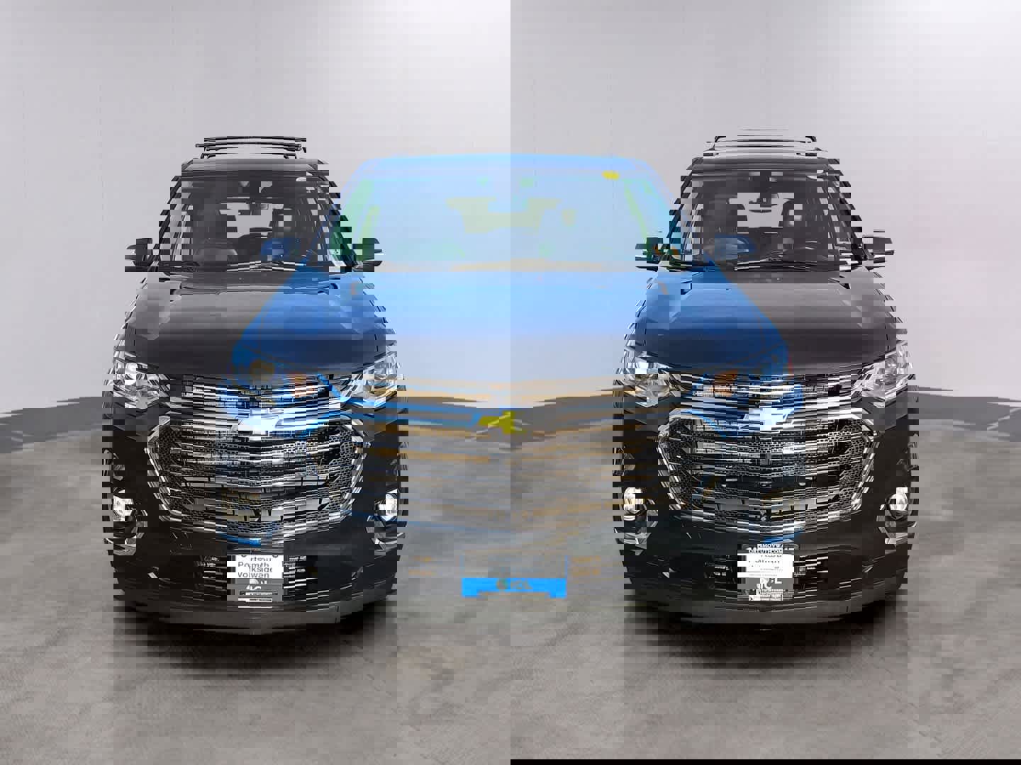 Used 2021 Chevrolet Traverse LT w/ LT Premium Package image 2