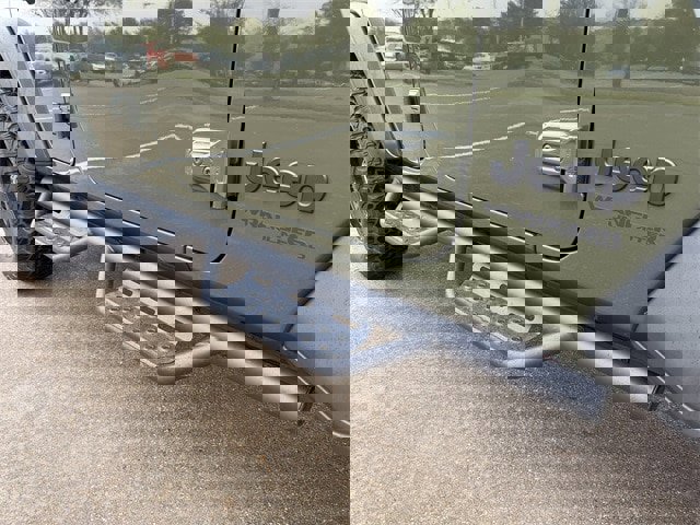 Used 2022 Jeep Wrangler Unlimited Sport image 10