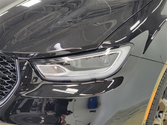 New 2026 Chrysler Pacifica Limited w/ S Appearance Package image 11