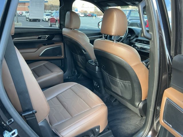 Used 2020 Kia Telluride SX w/ SX Prestige Package image 28