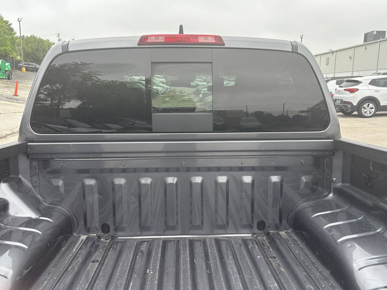 Used 2026 Nissan Frontier PRO-4X AWD/4WD image 25