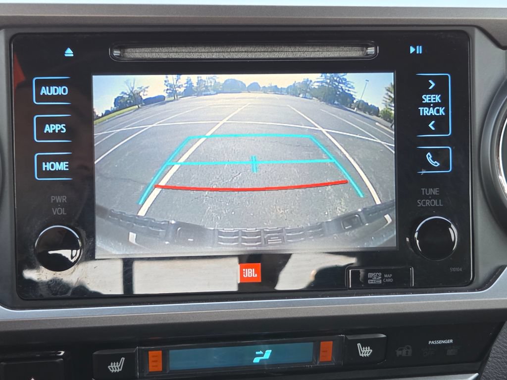 Used 2016 Toyota Tacoma Limited w/ Towing Package AWD/4WD image 16