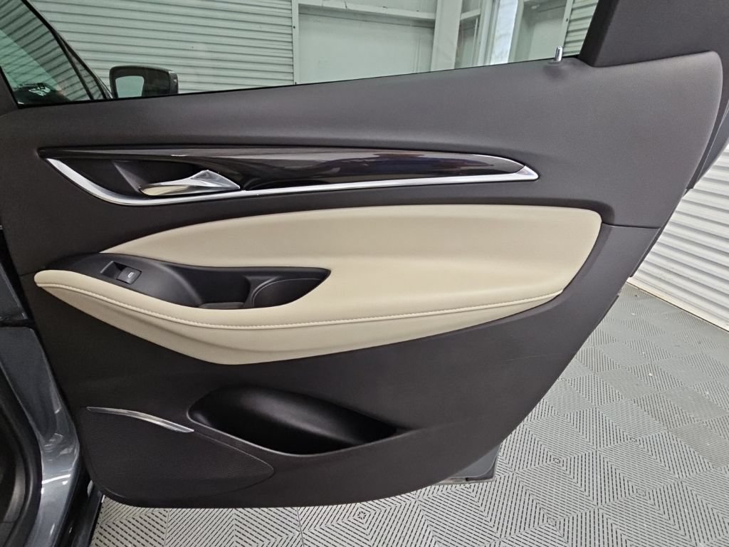 Used 2019 Buick Enclave Essence FWD image 35