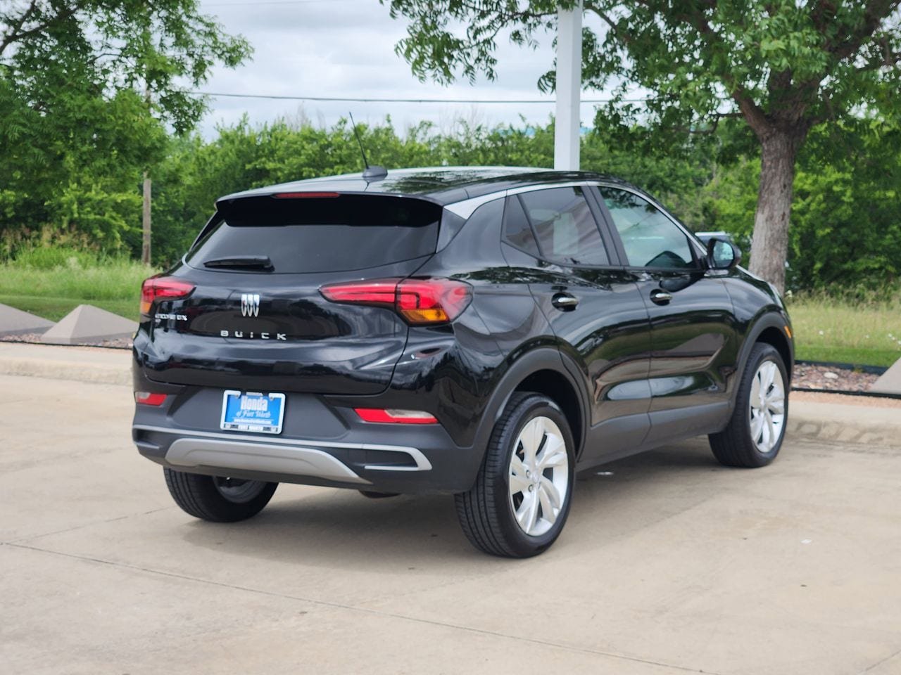 Used 2025 Buick Encore GX Preferred AWD/4WD image 5