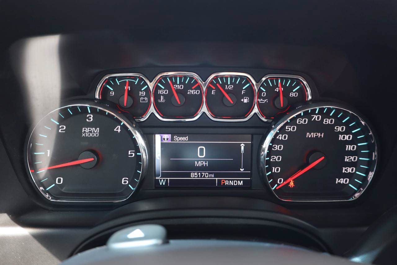 Used 2016 Chevrolet Suburban LT RWD image 7