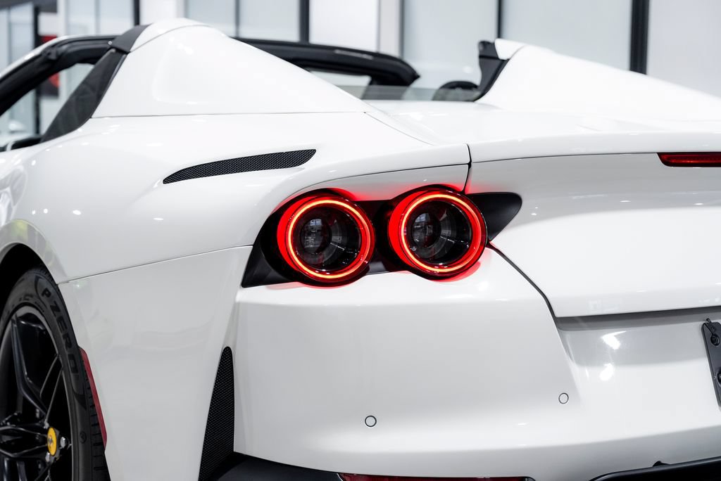 Used 2023 Ferrari 812 GTS RWD image 19