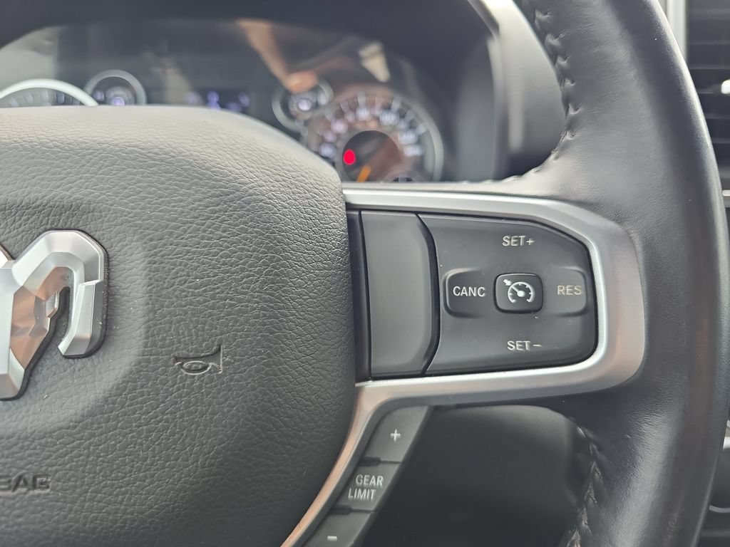 Used 2022 RAM 1500 Big Horn AWD/4WD image 17