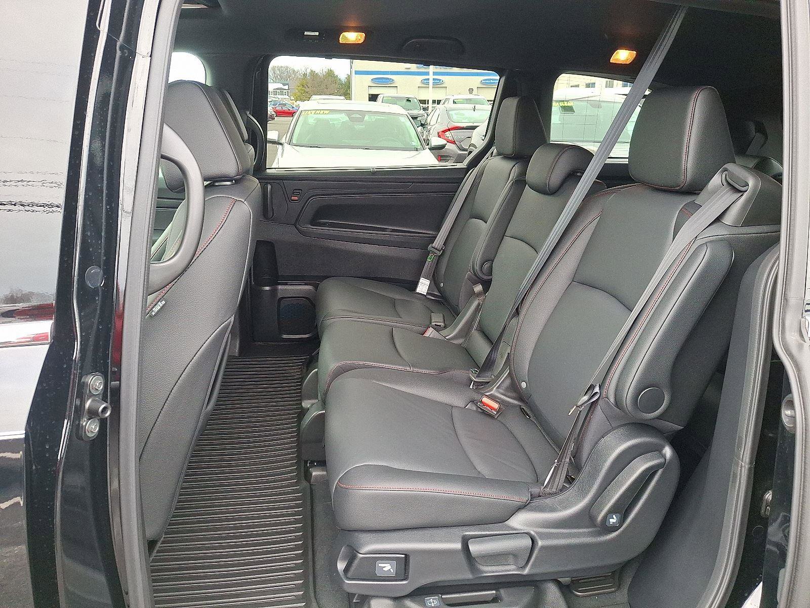 Used 2025 Honda Odyssey Sport-L image 10