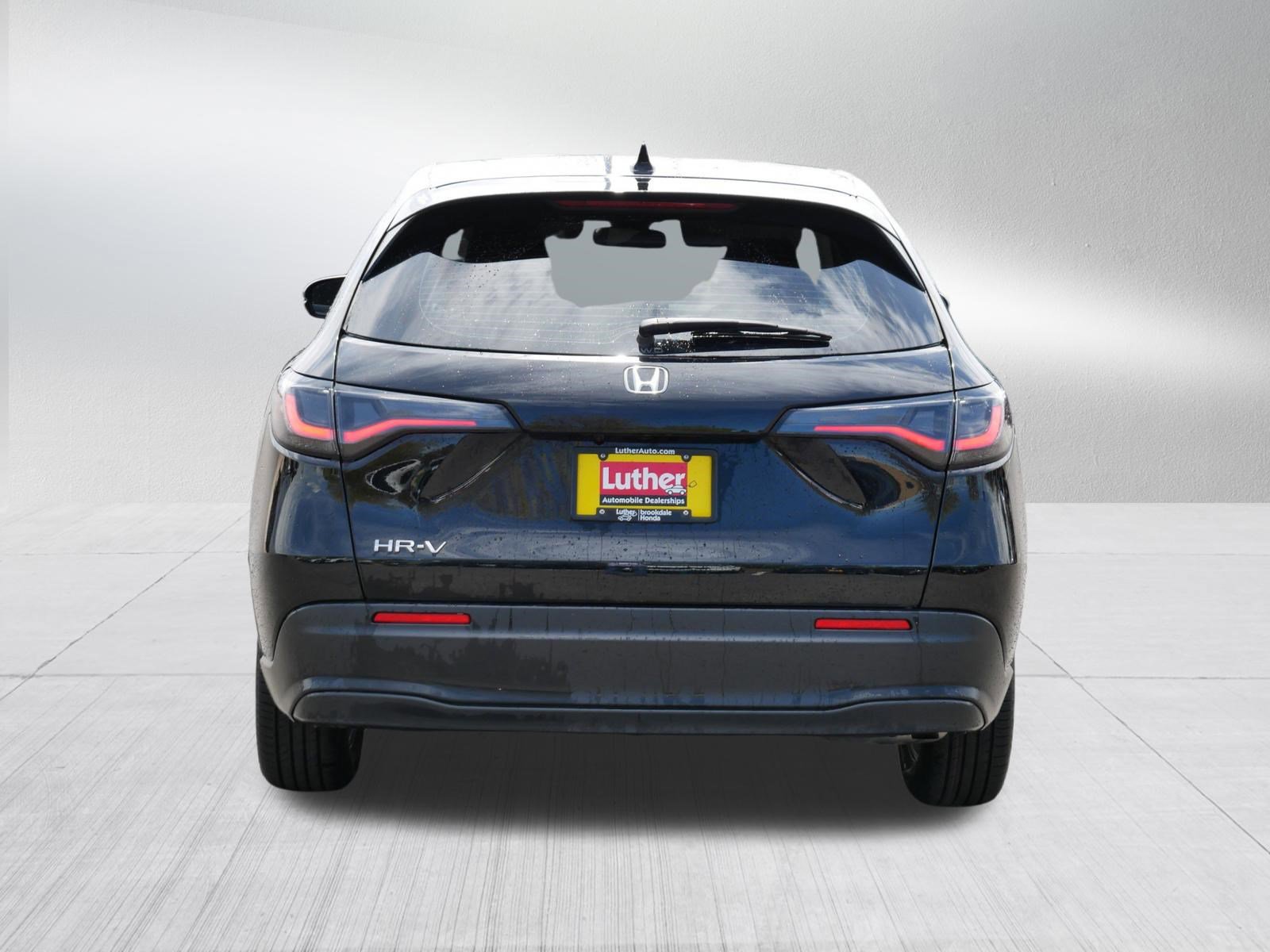 Used 2023 Honda HR-V LX image 6