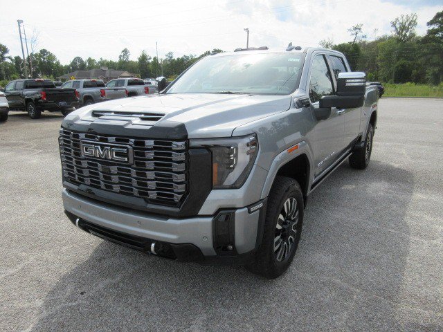 New 2025 GMC Sierra 2500 Denali Ultimate image 2