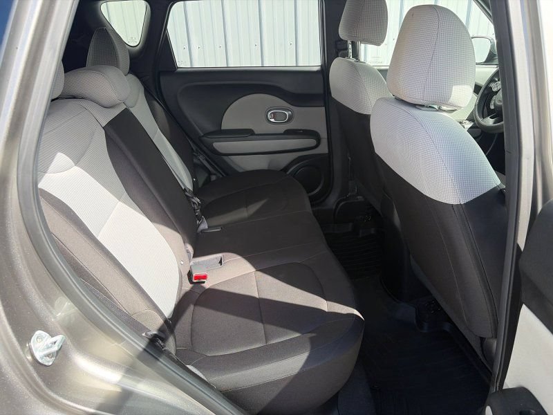 Used 2019 Kia Soul FWD image 33