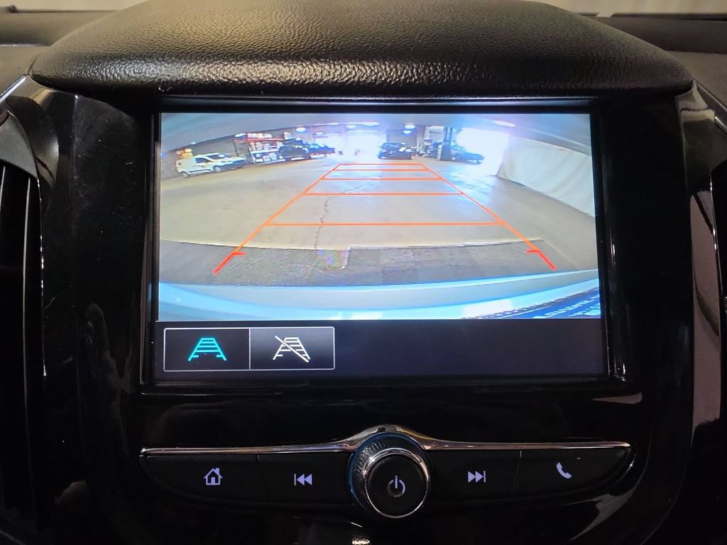Used 2017 Chevrolet Cruze Premier FWD image 22