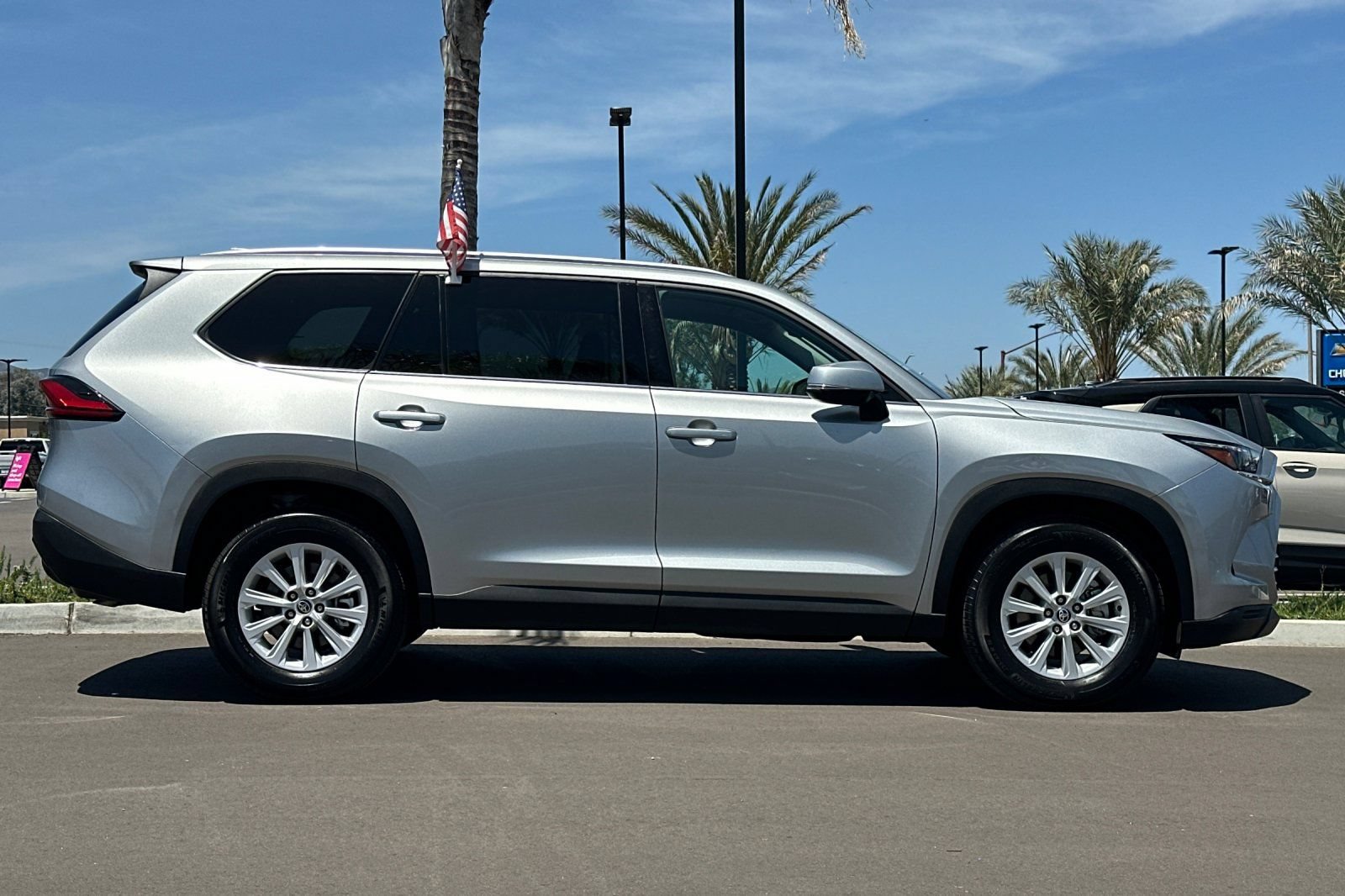 Used 2024 Toyota Grand Highlander FWD image 3