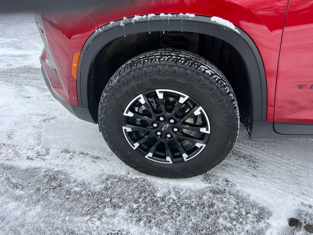 Used 2024 Chevrolet Traverse Z71 w/ LPO, Floor Liner Package image 27
