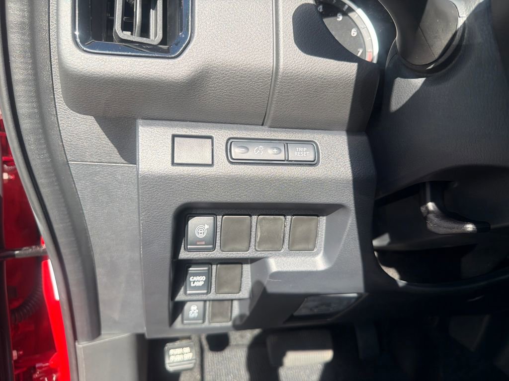 New 2026 Nissan Frontier SV image 33