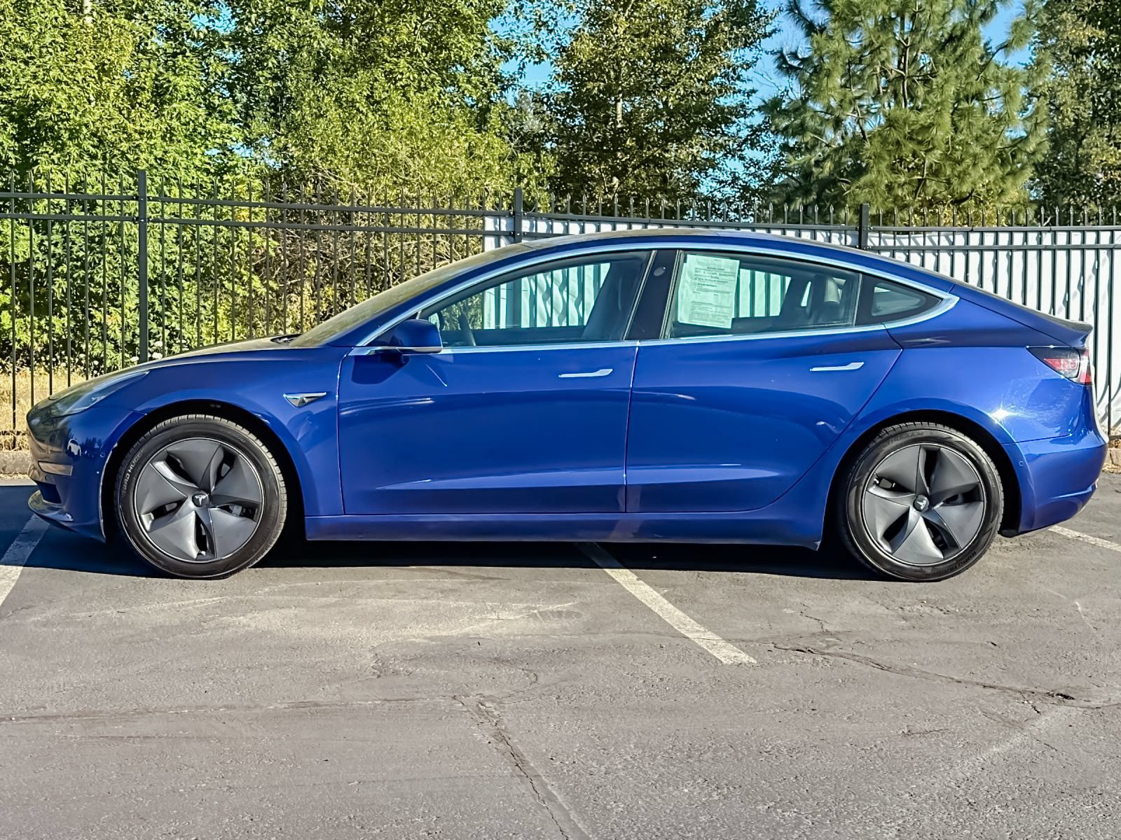 Used 2020 Tesla Model 3 Standard Range Plus RWD image 7
