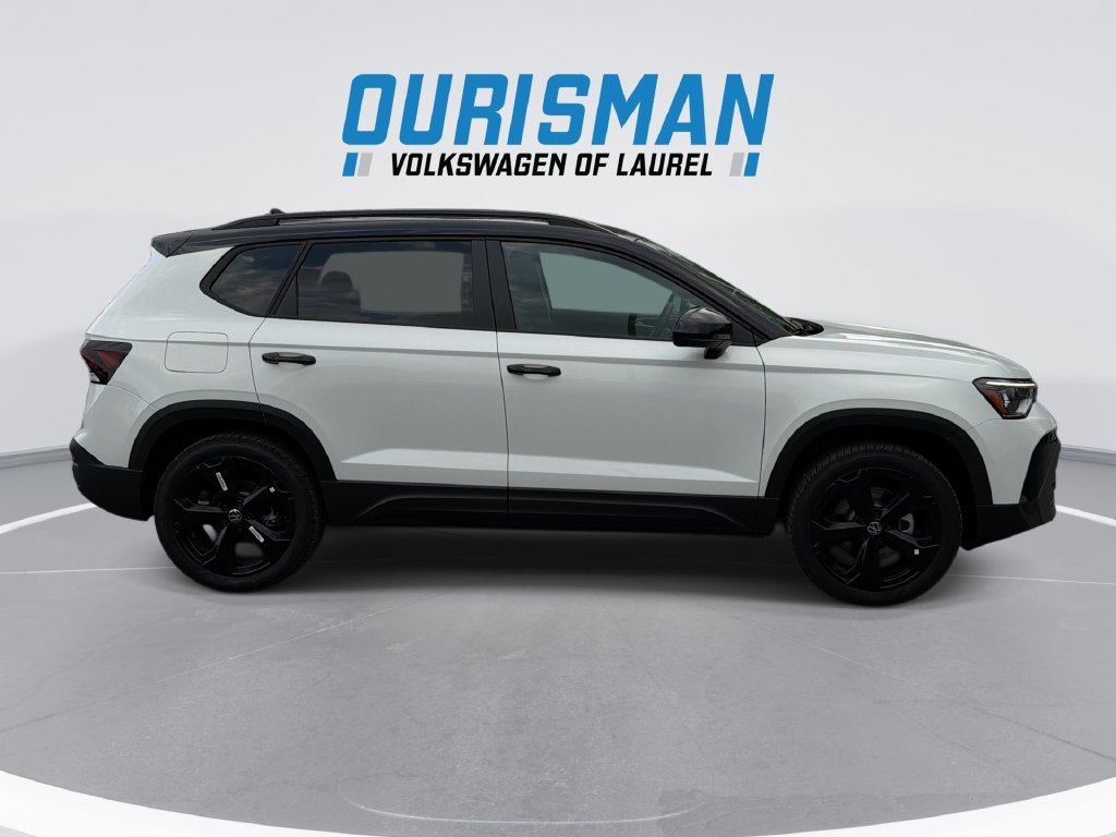 New 2026 Volkswagen Taos SE AWD/4WD image 9