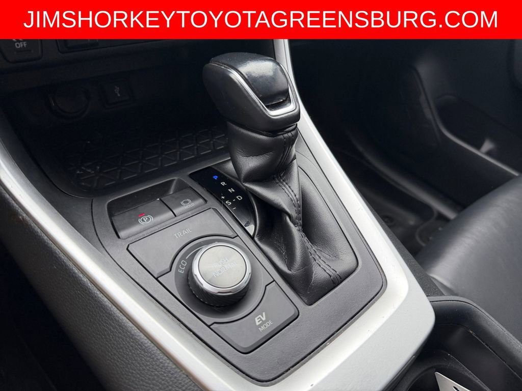 Used 2020 Toyota RAV4 XSE w/ Carpet Mat Package image 21