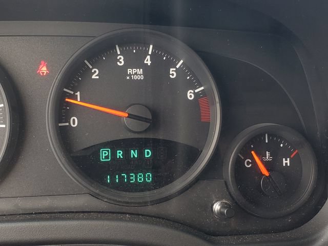 Used 2013 Jeep Compass Latitude FWD image 13