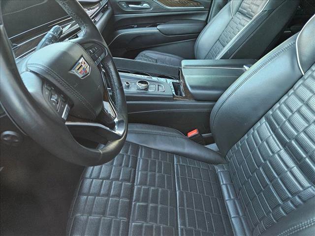 Used 2023 Cadillac Escalade Sport Platinum w/ LPO, ONYX Package image 12