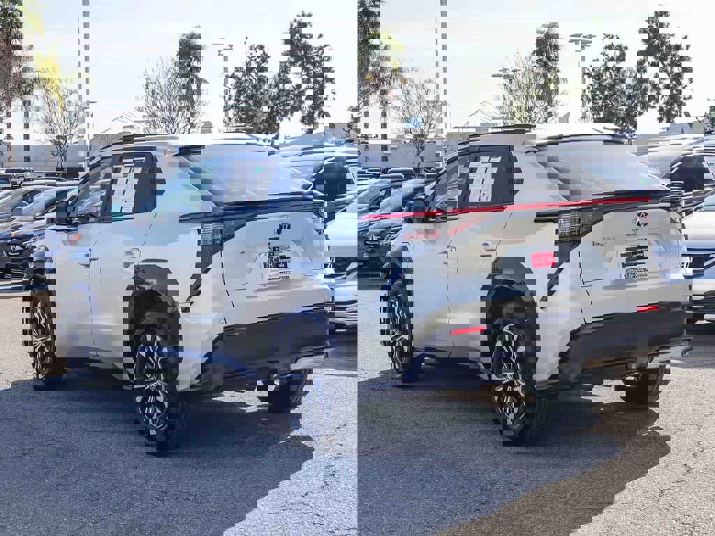 Used 2023 Toyota bZ4X XLE w/ Weather Package image 6