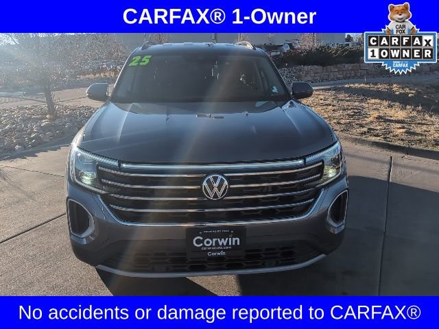 Used 2025 Volkswagen Atlas SE image 2