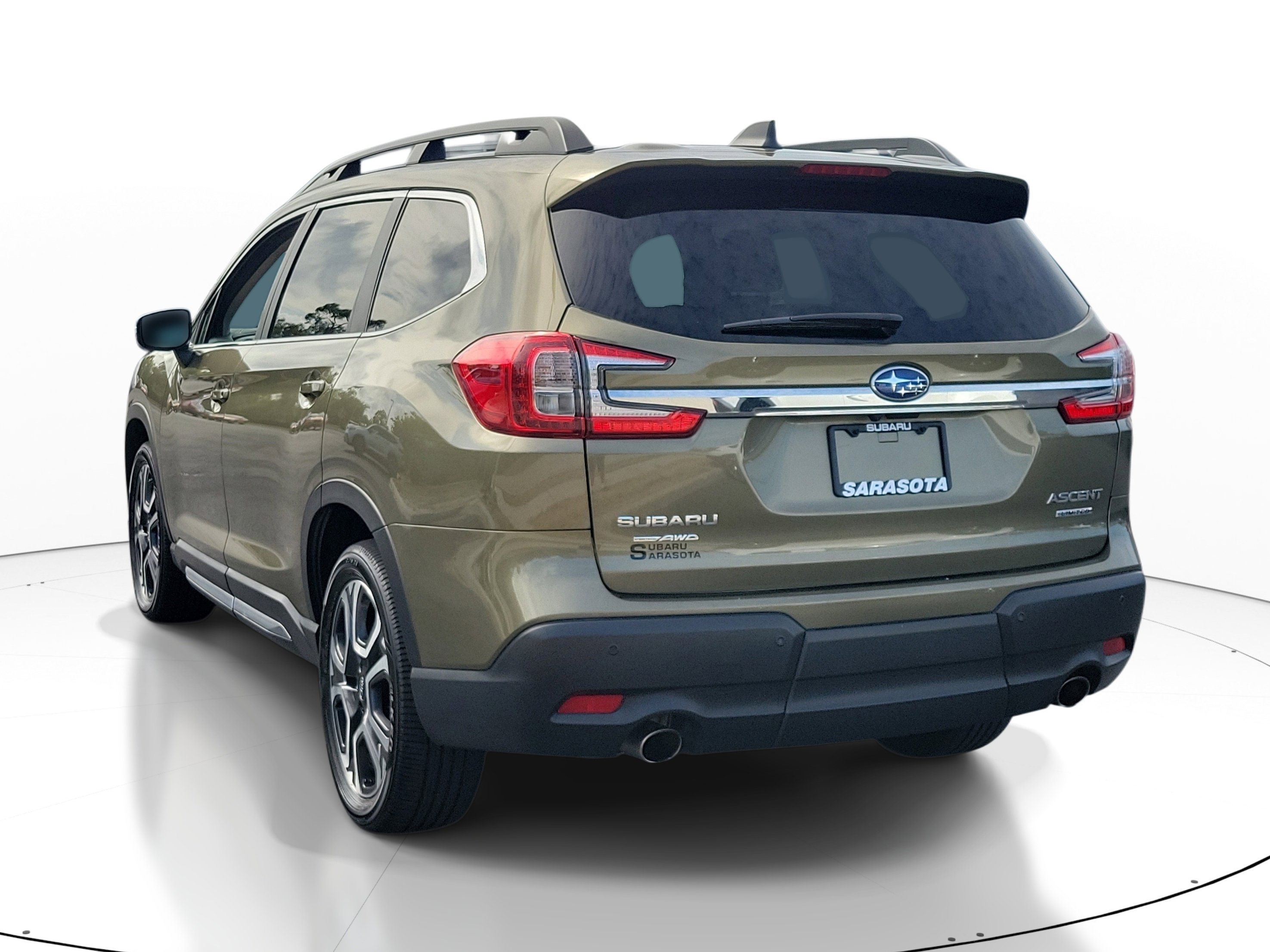 Certified 2023 Subaru Ascent Limited w/ Technology Package AWD/4WD image 4