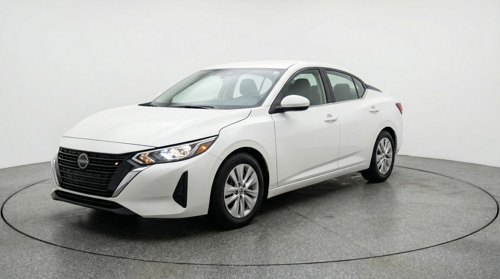 Used 2025 Nissan Sentra S image 3