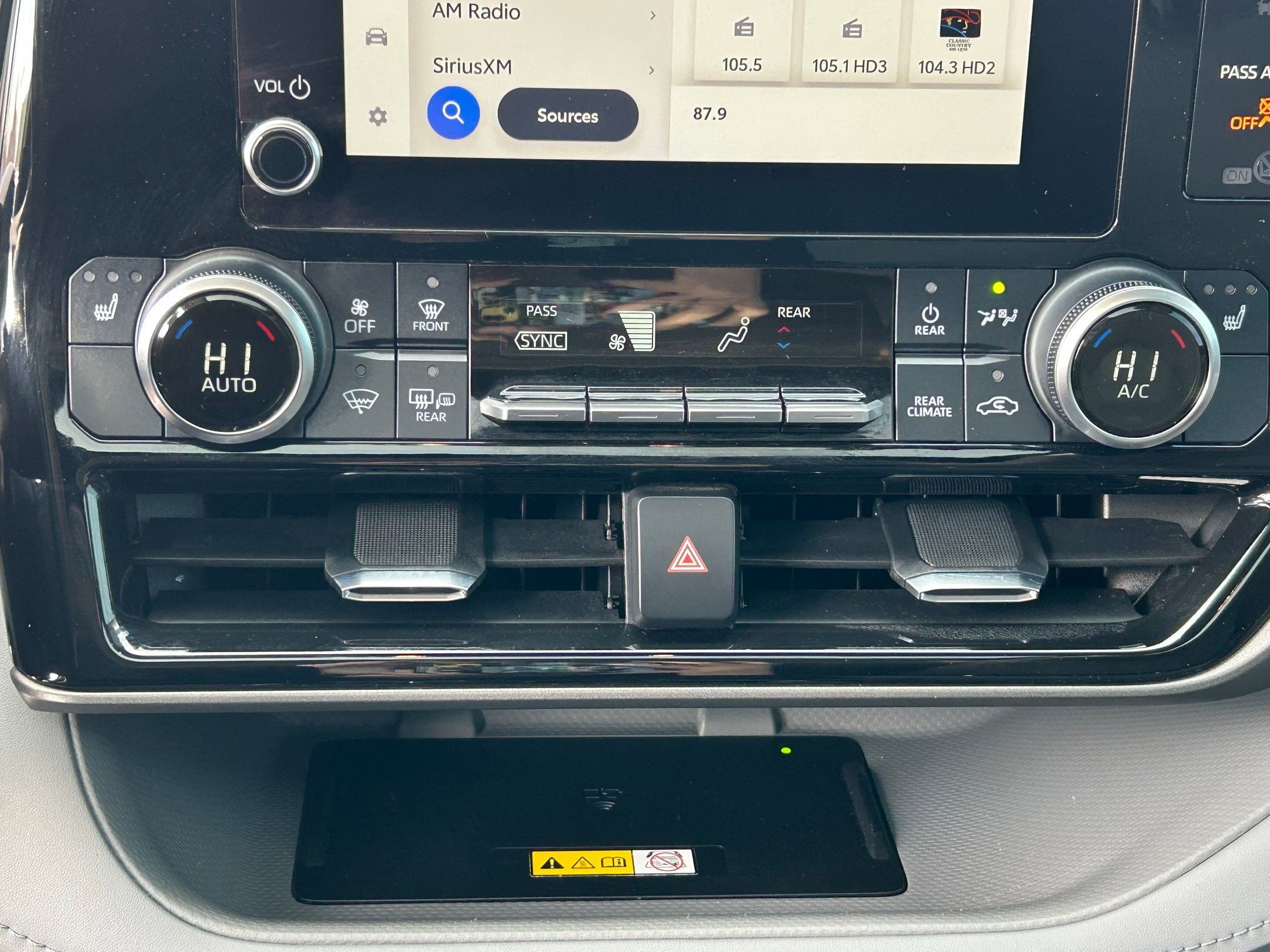 Certified 2023 Toyota Highlander XLE image 21