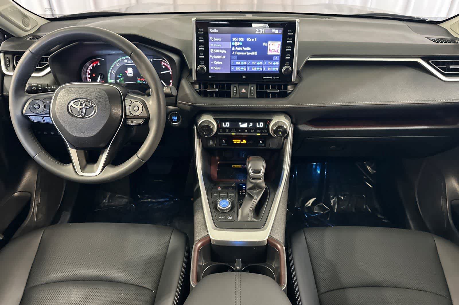 Used 2022 Toyota RAV4 Limited AWD/4WD image 4