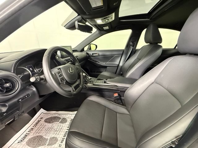 Used 2024 Lexus IS 300 w/ Comfort Package RWD image 5