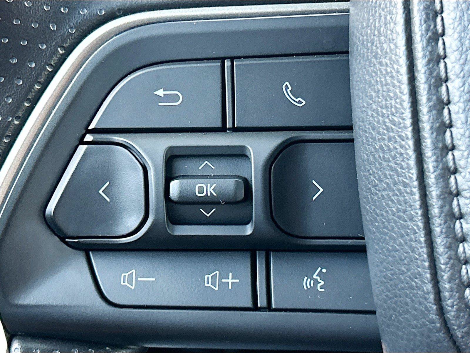 Used 2025 Toyota Tundra SR5 AWD/4WD image 35